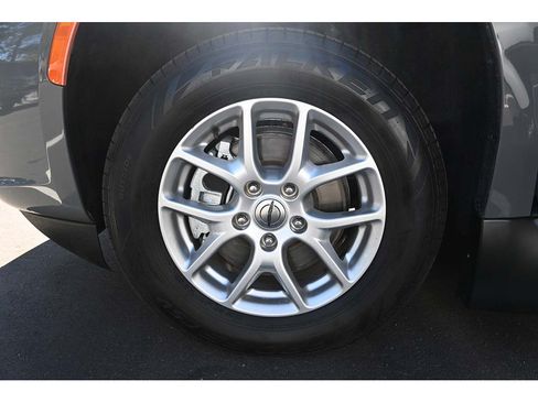 Used 2022 Chrysler Pacifica Touring-L FWD image 12