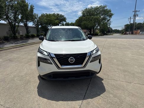 Used 2021 Nissan Rogue S FWD image 4