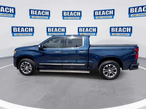 Used 2022 Chevrolet Silverado 1500 High Country w/ Z71 Off-Road Package AWD/4WD image 5