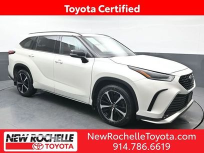 Certified 2022 Toyota Highlander XSE
