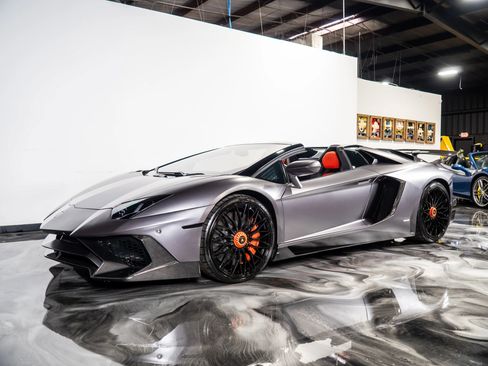 Used 2014 Lamborghini Aventador LP 700-4 image 18