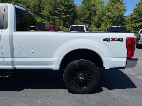 Used 2022 Ford F250 XL w/ Power Equipment Group AWD/4WD image 14