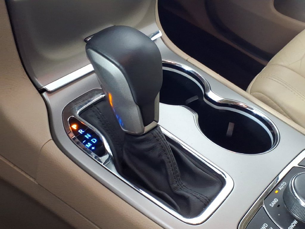 Used 2018 Jeep Grand Cherokee Limited AWD/4WD image 30