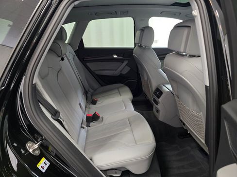 Certified 2025 Audi Q5 2.0T Premium Plus w/ Premium Plus Package image 25