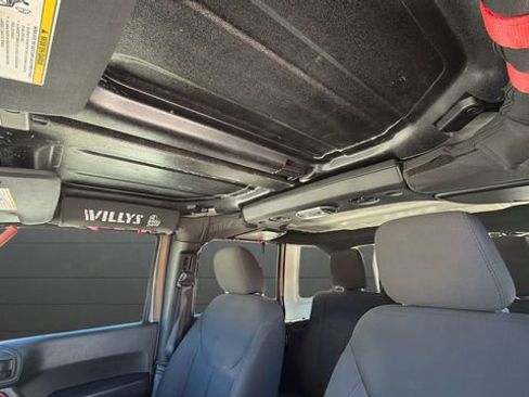 Used 2018 Jeep Wrangler Unlimited Sport image 18