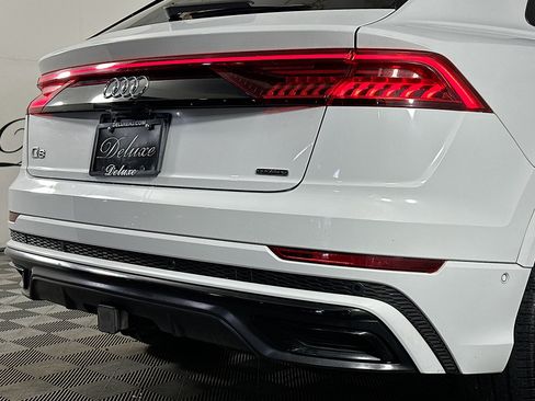 Used 2020 Audi Q8 Premium Plus w/ Premium Plus Package AWD/4WD image 26