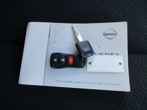 Used 2011 Nissan Versa 1.8 S w/ PWR Plus Pkg FWD image 22