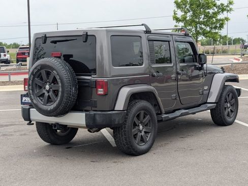 Used 2014 Jeep Wrangler Unlimited Sahara w/ Max Tow Package image 5