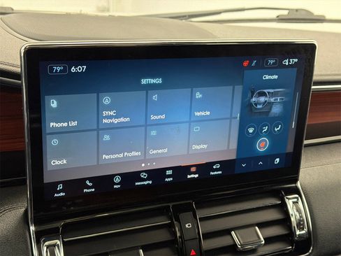 Used 2022 Lincoln Navigator L Reserve w/ Equipment Group 201A image 32