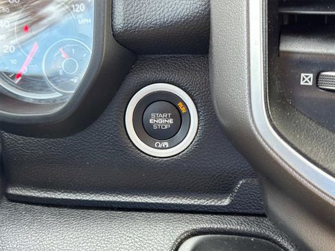 Used 2021 RAM 1500 Big Horn image 34