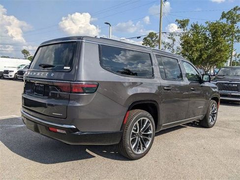 New 2024 Jeep Wagoneer L Series III w/ Premium Group I image 4