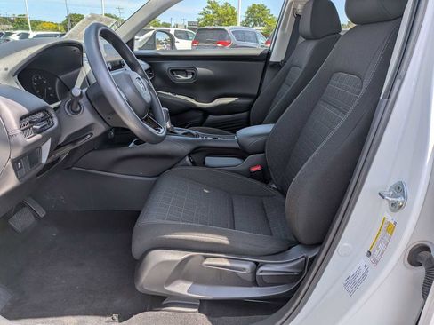 Certified 2025 Honda HR-V LX image 15
