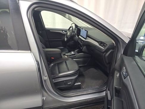 Used 2024 Ford Escape Platinum AWD/4WD image 8