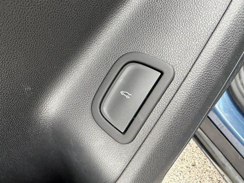 Used 2026 Chevrolet Traverse LT AWD/4WD image 33