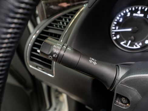 Used 2023 Nissan Armada Platinum w/ Captain's Chairs Package image 30