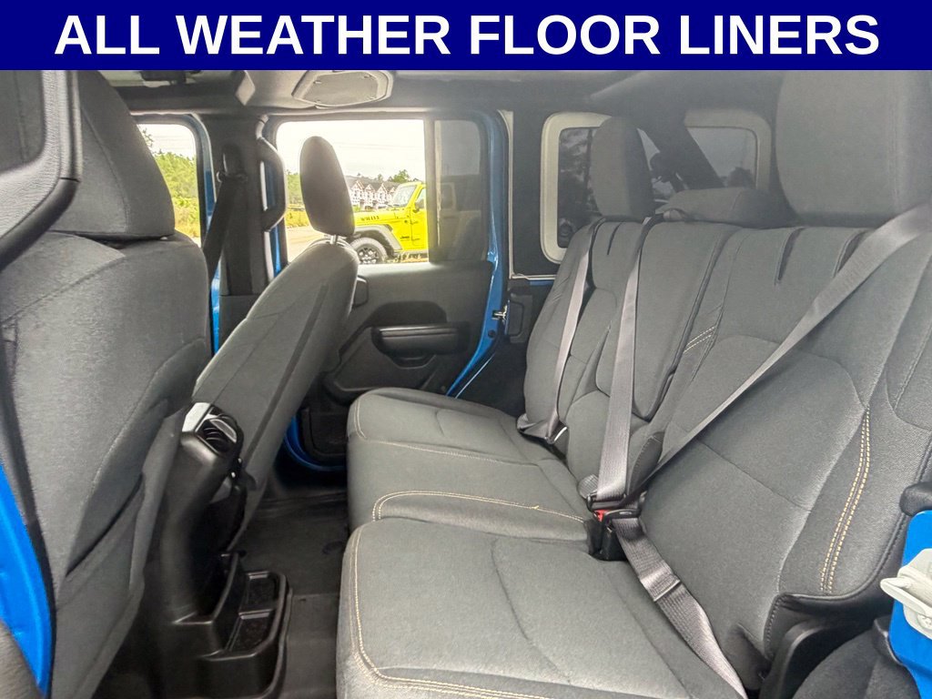 Used 2024 Jeep Wrangler Unlimited AWD/4WD image 13