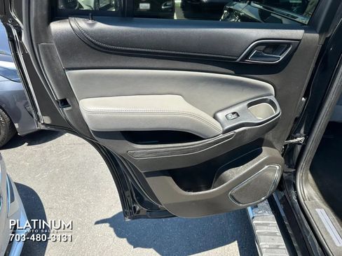 Used 2018 Chevrolet Tahoe LT w/ LT Signature Package AWD/4WD image 19