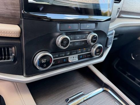 Used 2023 Ford Expedition Max Limited RWD image 19
