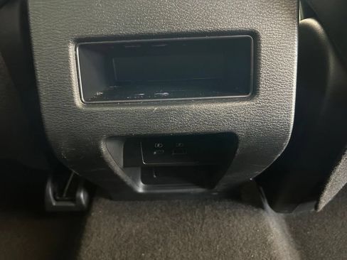 Used 2023 Mitsubishi Outlander SE FWD image 28