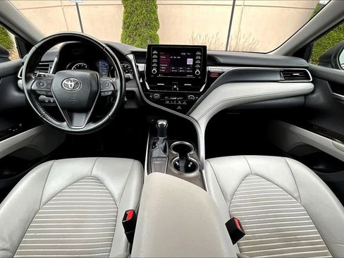 Used 2023 Toyota Camry SE image 15