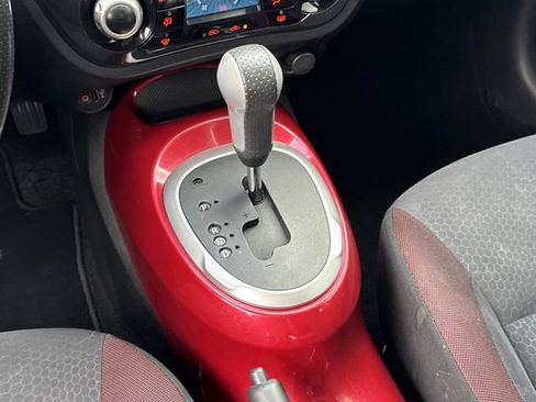 Used 2013 Nissan Juke SV AWD/4WD image 20