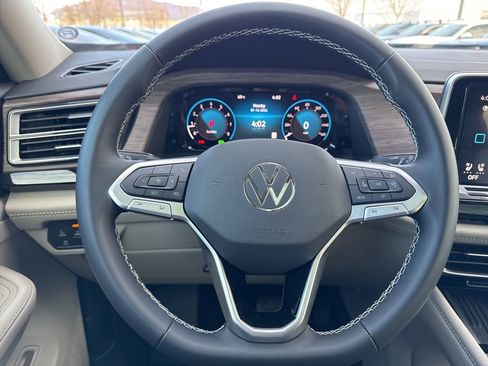 New 2026 Volkswagen Atlas SEL AWD/4WD image 36