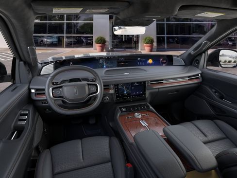 New 2026 Lincoln Navigator Black Label AWD/4WD image 9