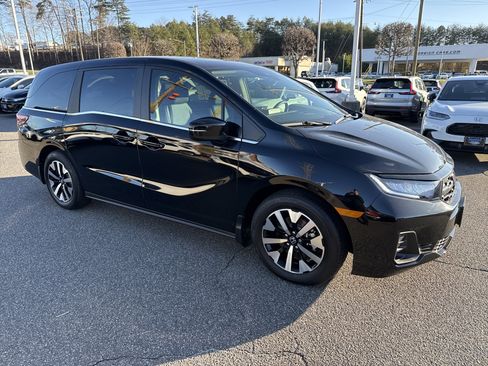 New 2026 Honda Odyssey EX-L image 2
