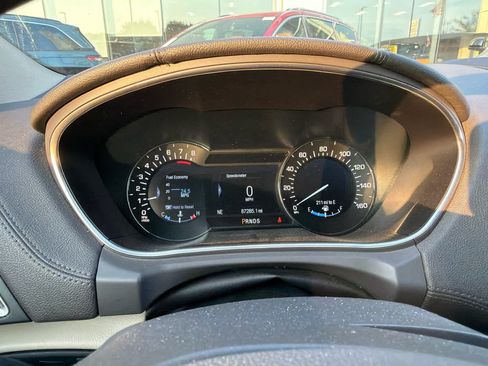 Used 2017 Lincoln MKX Reserve w/ Luxury Package AWD/4WD image 11