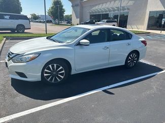 Used 2017 Nissan Altima 2.5 SV w/ Convenience Package FWD video 1