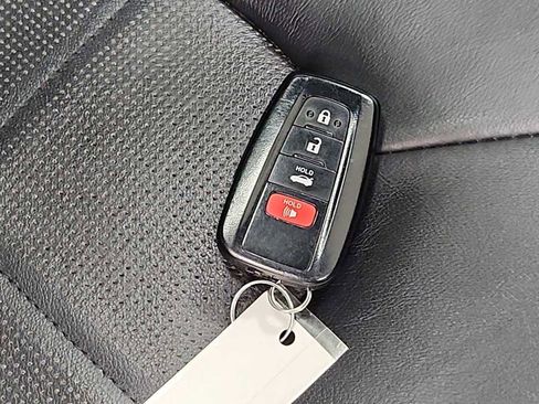 Certified 2018 Toyota Camry XLE w/ Driver Assist Package FWD image 32