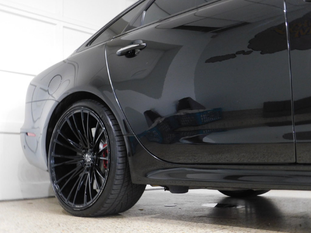 Used 2018 Jaguar XJ RWD image 9