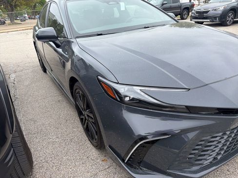 Used 2025 Toyota Camry XSE w/ Premium Package image 3