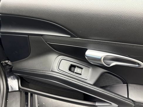 Certified 2025 Porsche 718 Cayman RWD image 21