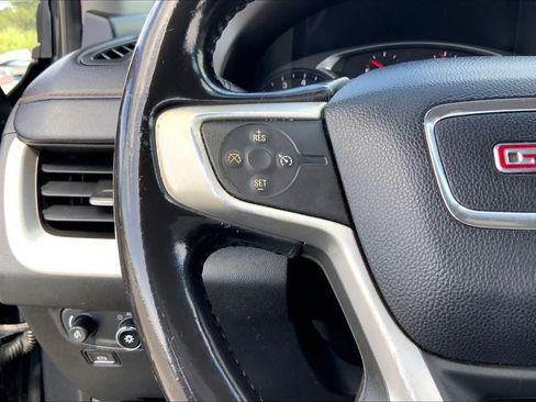 Used 2018 GMC Terrain SLE w/ Driver Convenience Package FWD image 23