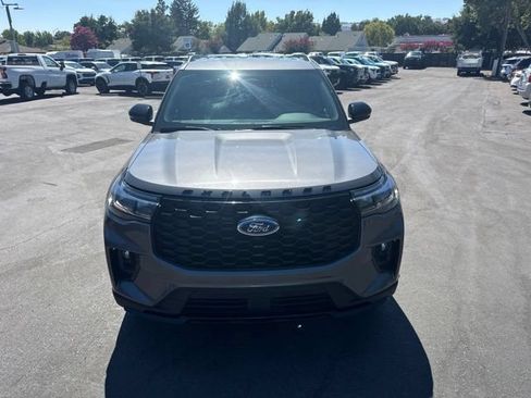 Used 2025 Ford Explorer ST-Line AWD/4WD image 4