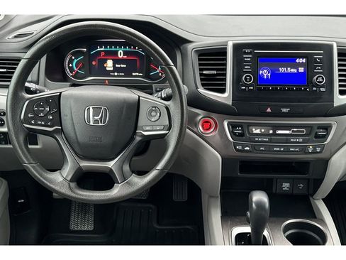 Used 2019 Honda Pilot LX image 16