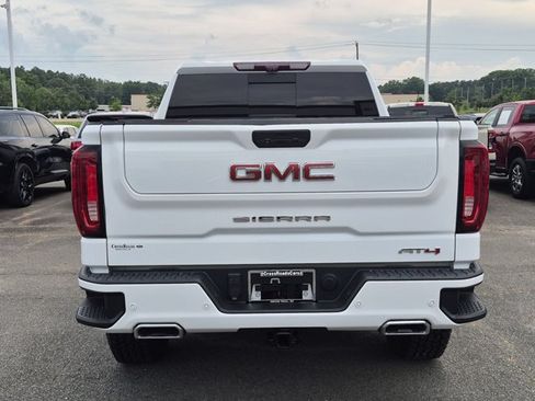 Used 2021 GMC Sierra 1500 AT4 w/ Technology Package AWD/4WD image 5