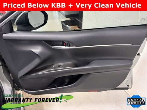 Used 2024 Toyota Camry SE image 21