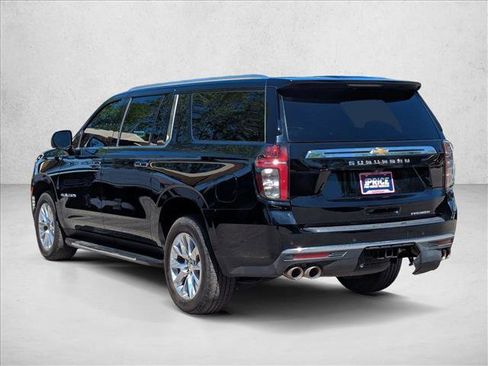 Used 2023 Chevrolet Suburban Premier w/ Advanced Technology Package AWD/4WD image 8