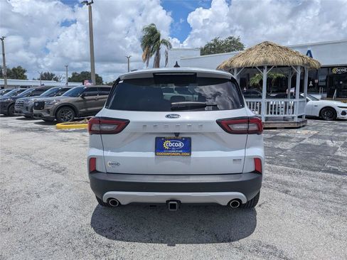 Certified 2025 Ford Escape SE w/ PHEV Premium Package FWD image 4