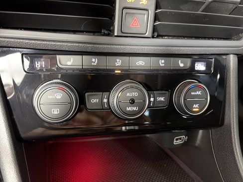 Used 2019 Volkswagen Jetta GLI Autobahn FWD image 23