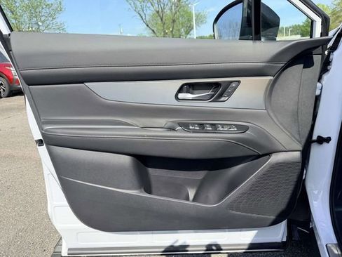 New 2026 Nissan Murano Platinum w/ Cargo Package AWD/4WD image 14