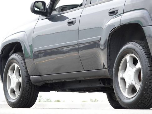 Used 2007 Chevrolet TrailBlazer LS w/ LS Preferred Equipment Group AWD/4WD image 13