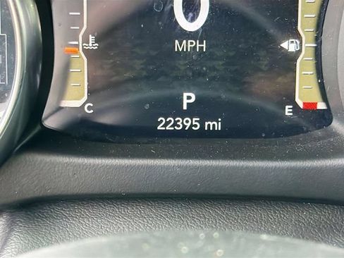 Used 2023 Jeep Wrangler Unlimited Sport AWD/4WD image 39