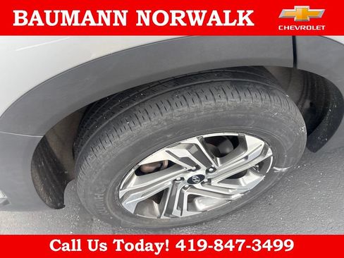 Used 2023 Hyundai Santa Fe SE FWD image 14