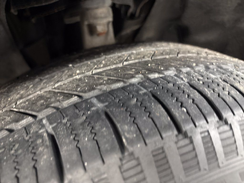 Used 2018 Jeep Grand Cherokee Altitude AWD/4WD image 31