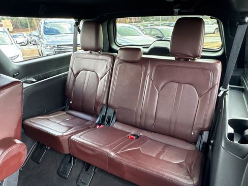 Used 2024 Ford Expedition Max Limited AWD/4WD image 23