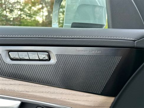 New 2026 Volvo XC90 B6 Plus w/ Protection Package Premier image 21