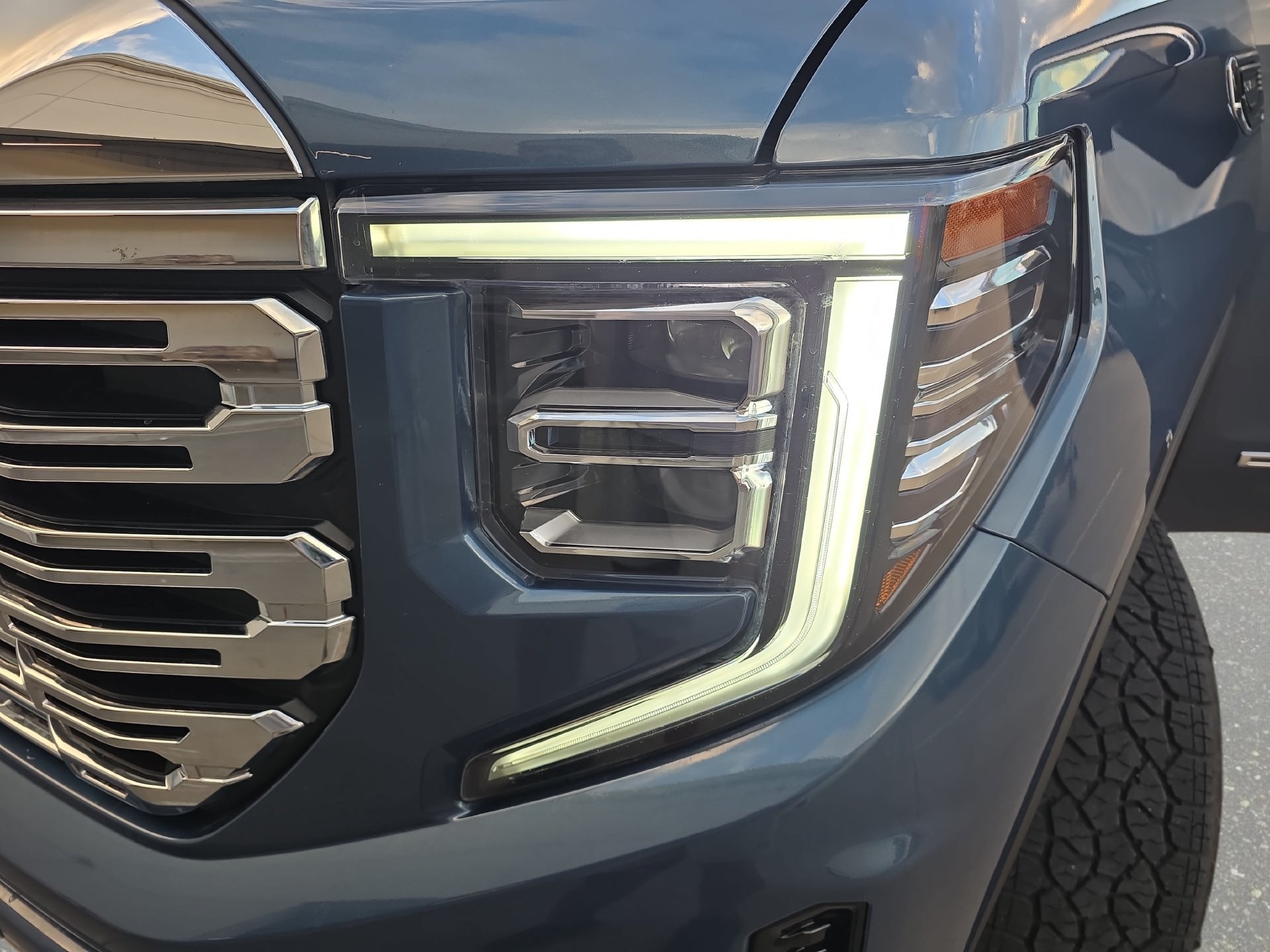 Used 2026 GMC Sierra 1500 Denali w/ Technology Package AWD/4WD image 28